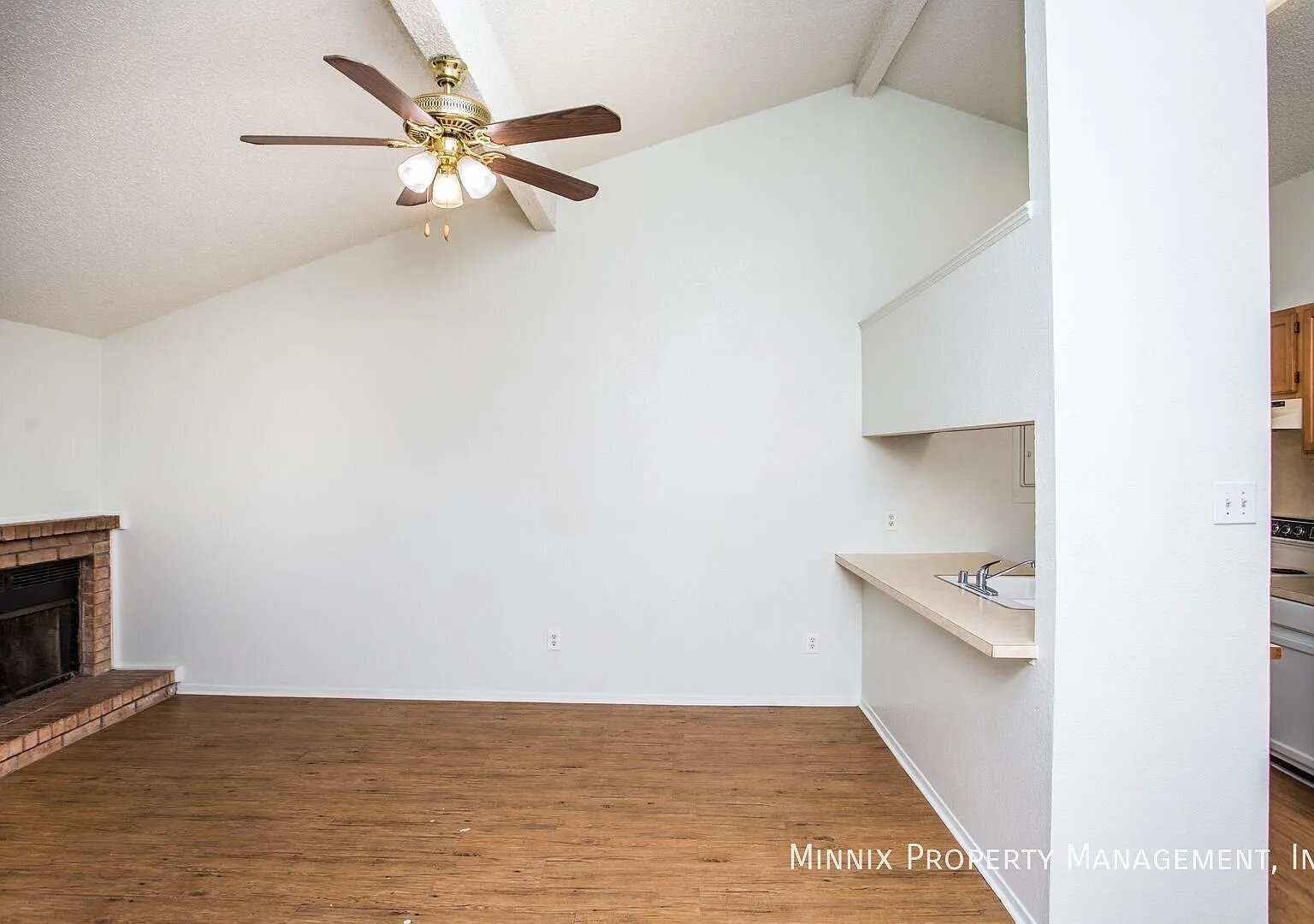 2 bedroom | 130 N. Troy #A — Photo 2