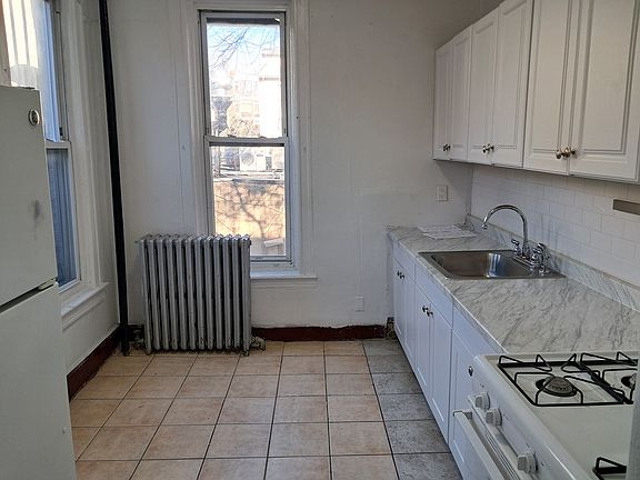 2nd image of 455 Saint Johns Pl #A2