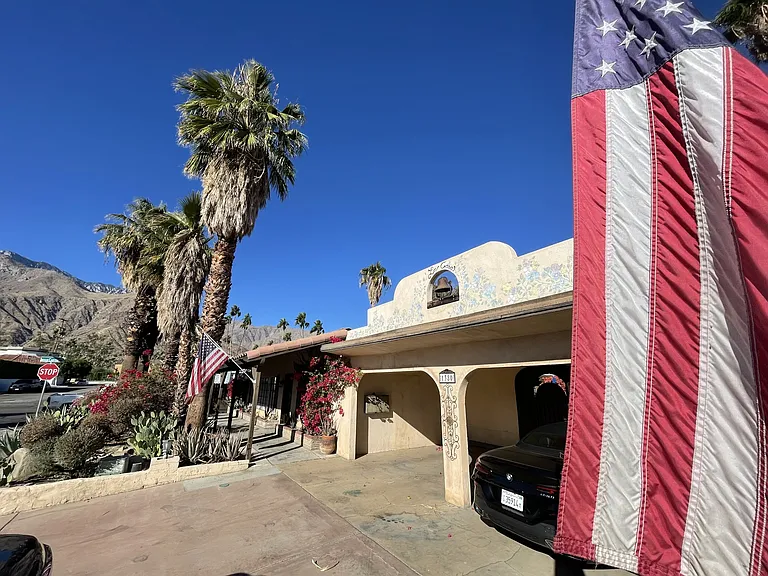 La Casa — Photo 96