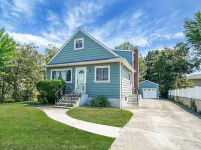 60 Ticino Place, Copiague, NY, 11726