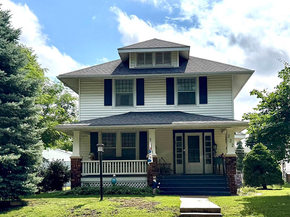 1st image of 222 SW Kendall Ave