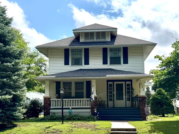 222 SW Kendall Ave, Topeka, KS 66606