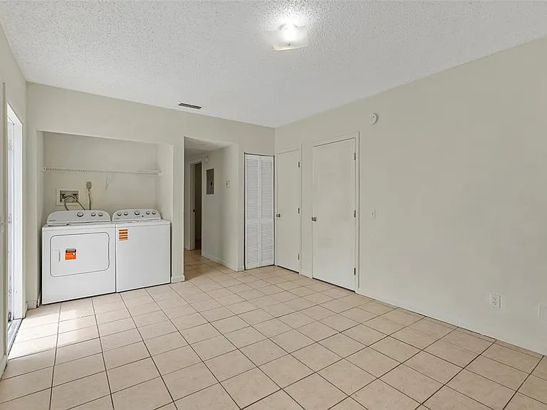 2788 41st Ave N #A-B — Photo 19
