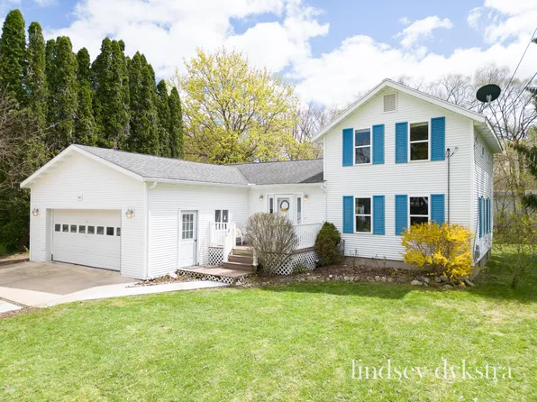 1466 Amelia St, Marne, MI 49435