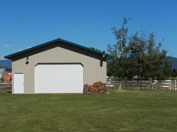 1446 Smith Pl SE, Washington, DC 20032