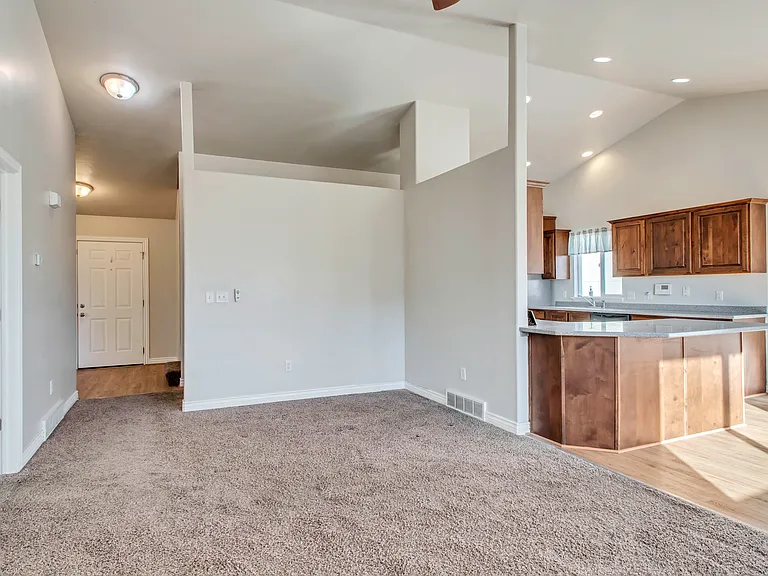 6924 N Chippewa Dr — Photo 6