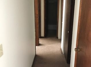 15 Tudor Ln APT 1, Lockport, NY 14094