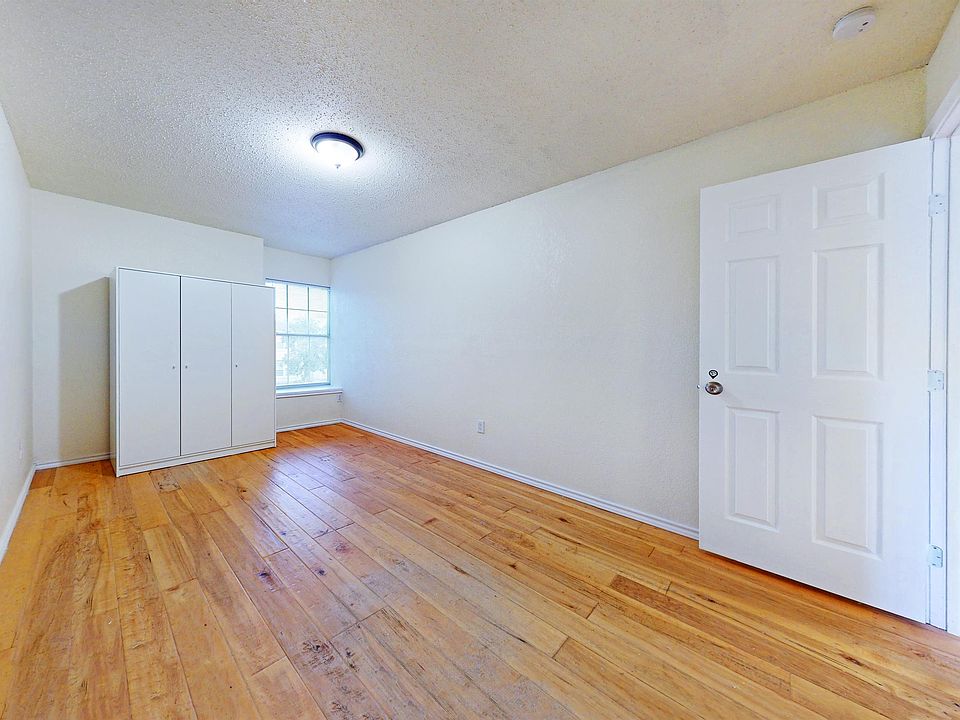 1st image of 2215 Capstan Dr #2D-739765