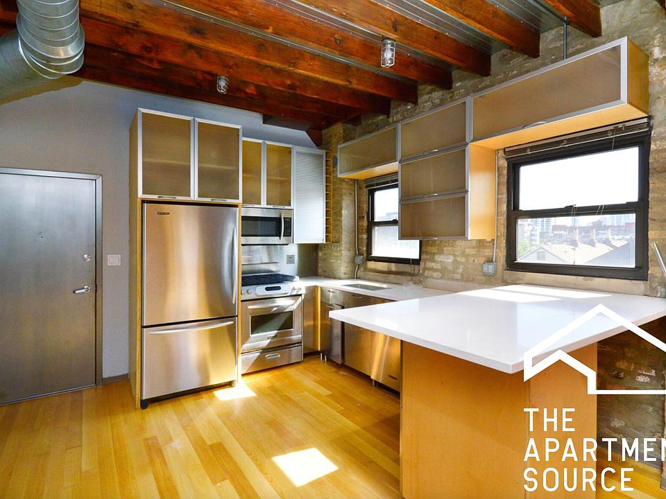 1st image of 1151 W Erie St #2