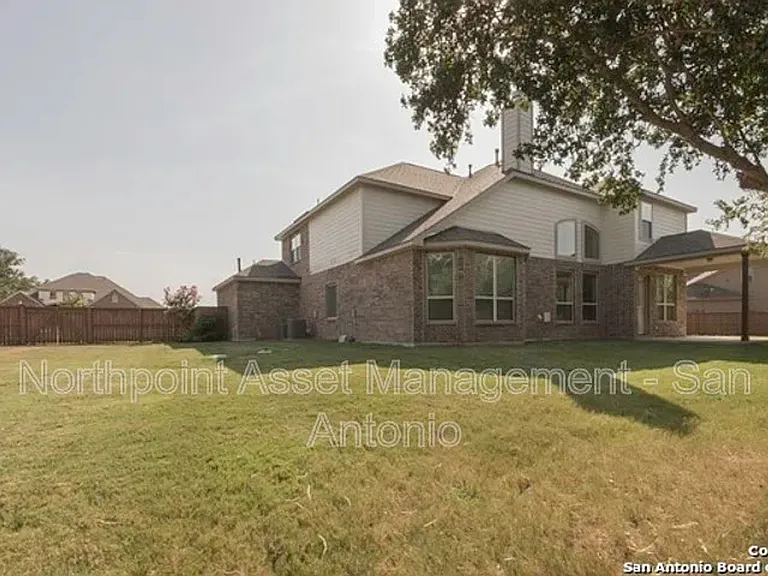 13706 Meadowick Dr — Photo 20