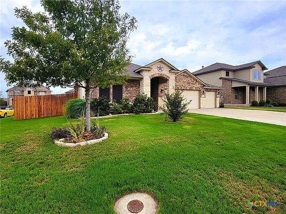 3rd image of 1102 Juneberry Park Dr