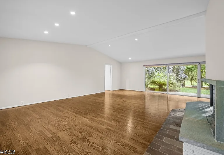 29 Wayside Pl — Photo 7