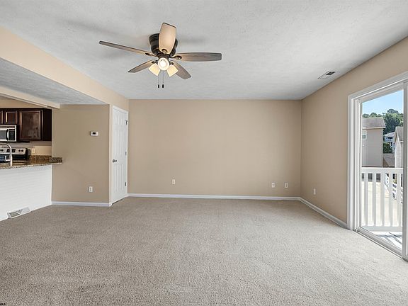 4th image of 5 Tall Grass Ln