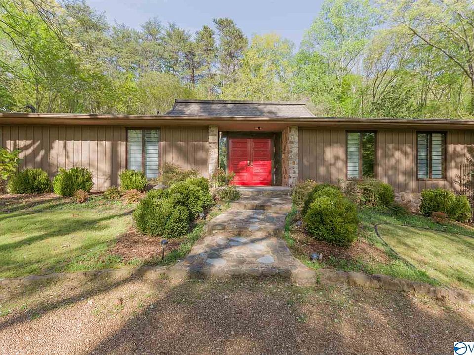 1st image of 2607 Vista Dr SE