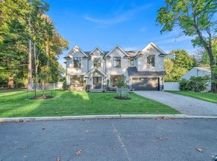 9 Heatherhill Rd, Demarest, NJ 07627