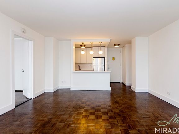 4th image of 330 E 39th St #34*J