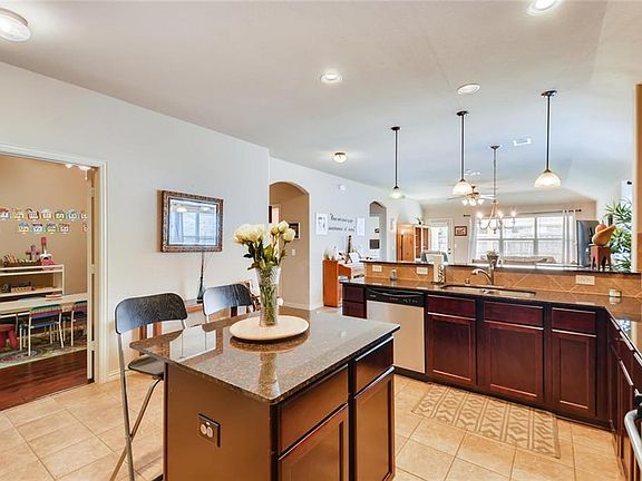 5th image of 5609 Millers Creek Dr