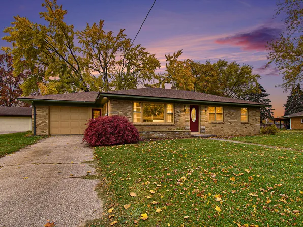 4303 Billmar St SW, Grandville, MI 49418