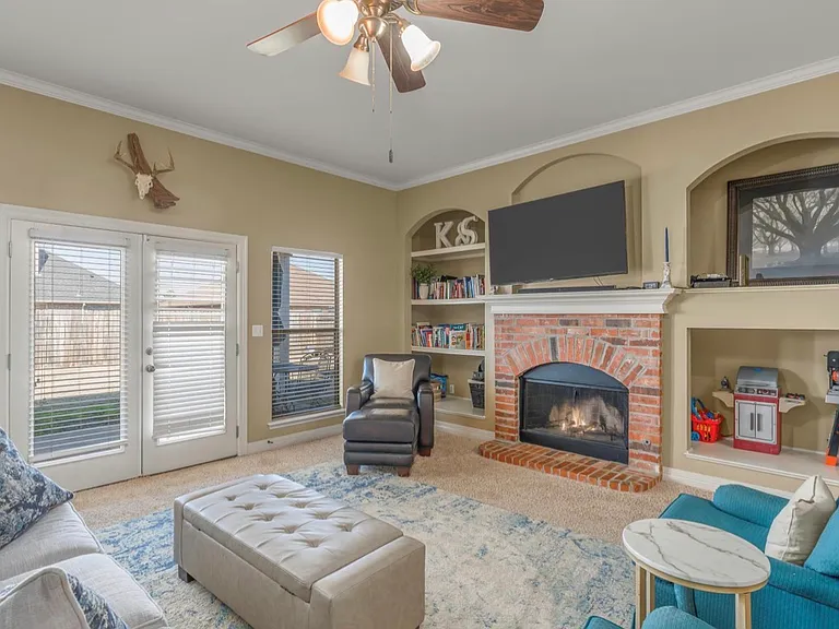2213 Shumark Trl — Photo 10