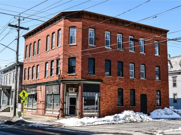 6 S Main St, Dolgeville, NY 13329