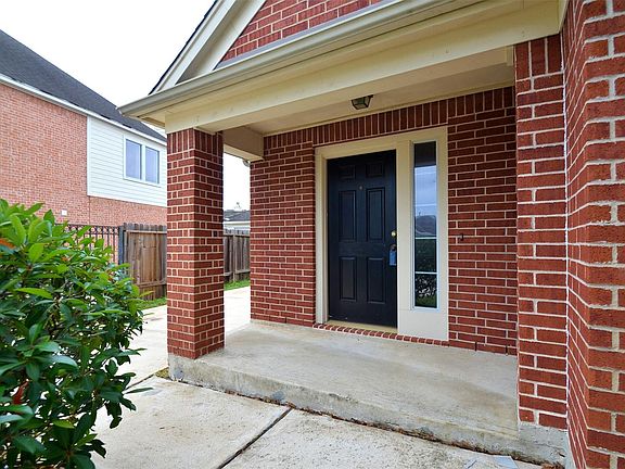5th image of 1931 Monarch Hollow Ln