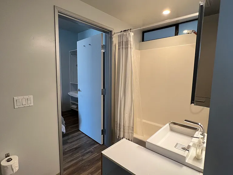 1929 Columbia St #503 — Photo 9