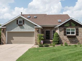 3545 E Linwood Dr, Springfield, MO 65809