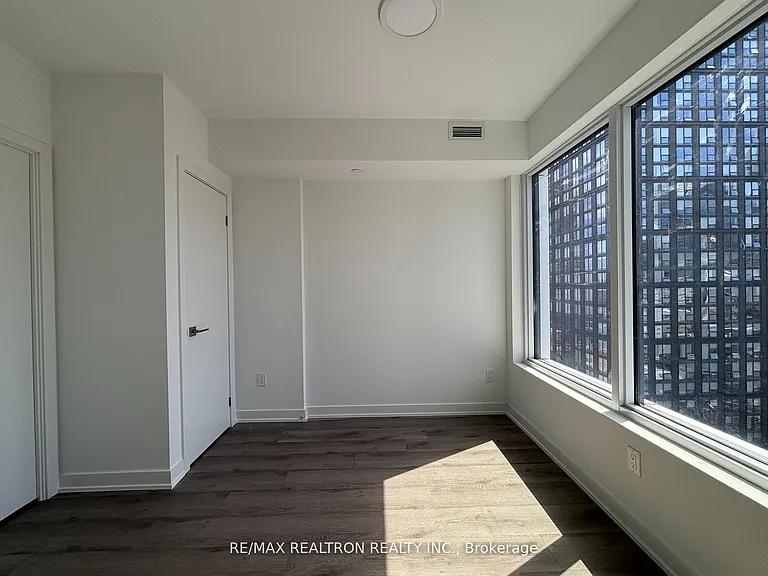 252 Church St #2515 — Photo 3