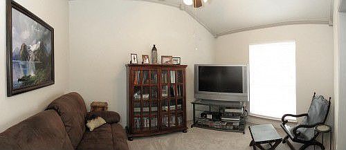 4th image of 8821 Greenhaven Dr