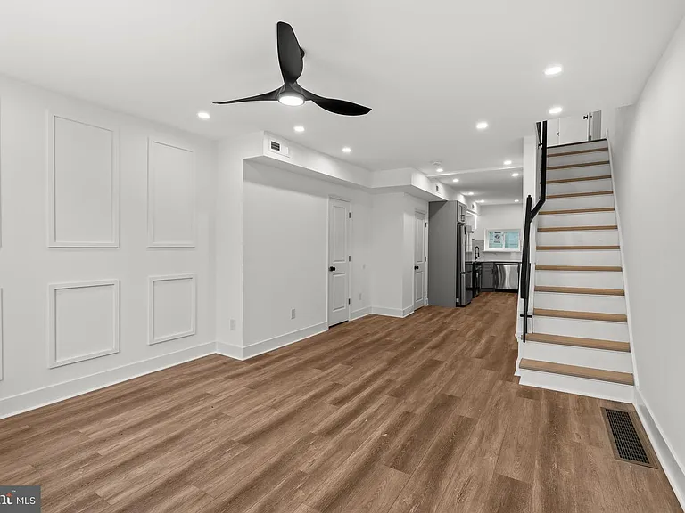 3047 N Bonsall St — Photo 2