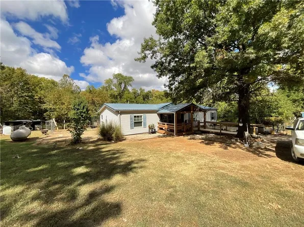 370 225th St, Garland, KS 66741