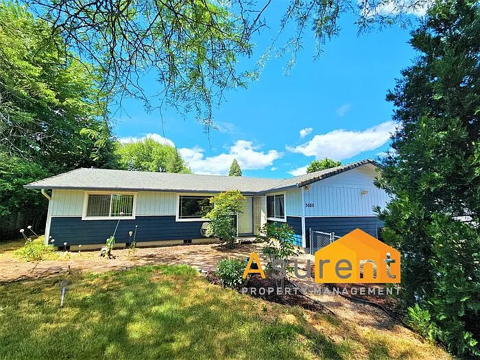 3 bed, 2.0 bath, 1600 sqft, $2,200 — Photo 1
