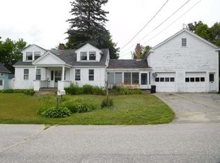 36 Elmwood Rd, Auburn, ME 04210