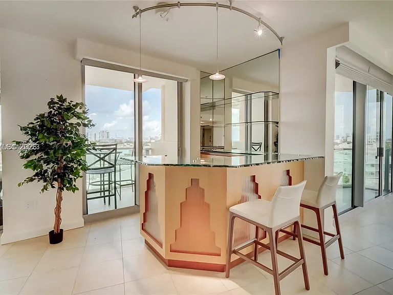 1455 Ocean Dr #902 — Photo 10