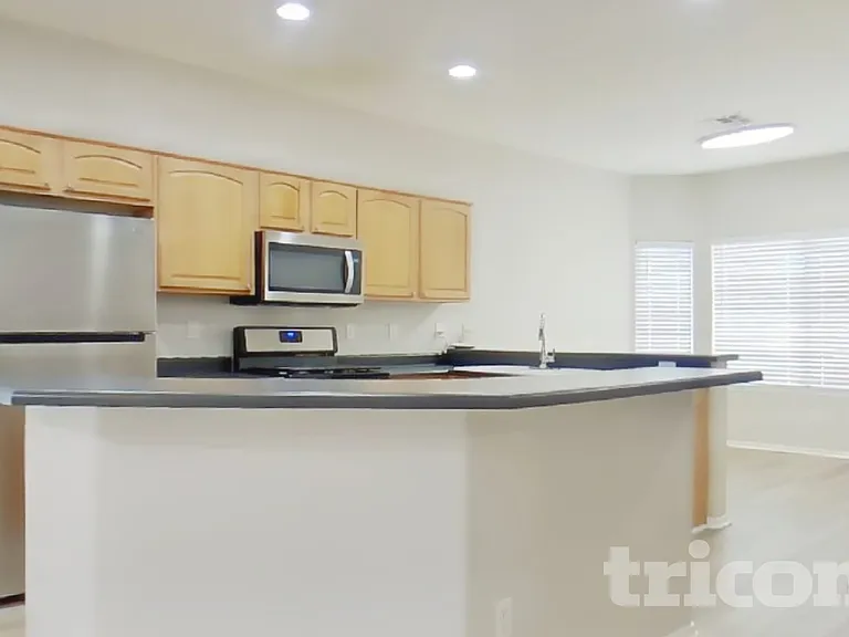 14621 W Ventura St — Photo 5