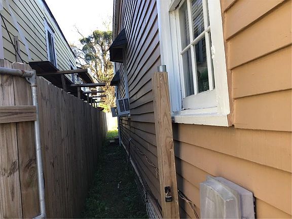 4th image of 1409 Independence St