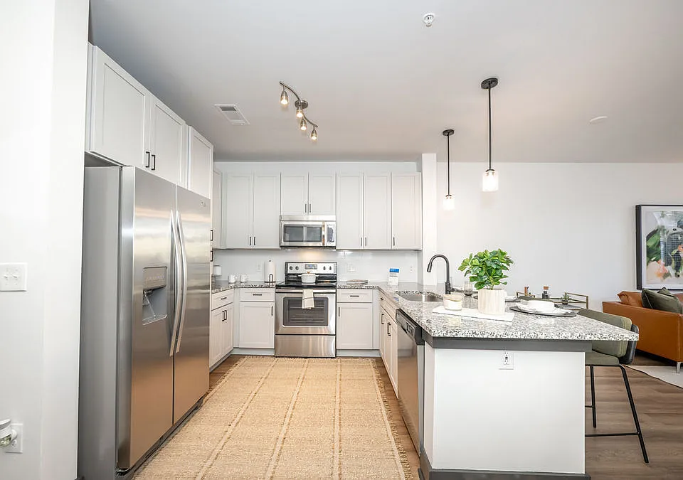 The Mint 425 apartments community photo