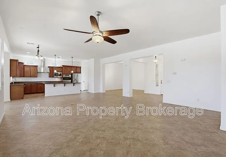 16192 W Berkeley Rd — Photo 4