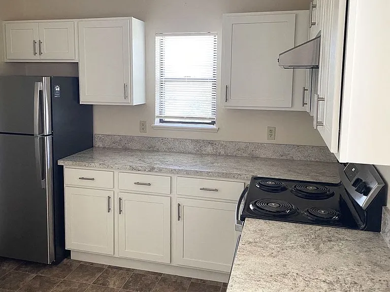 Oak Shores Apartments — Photo 16