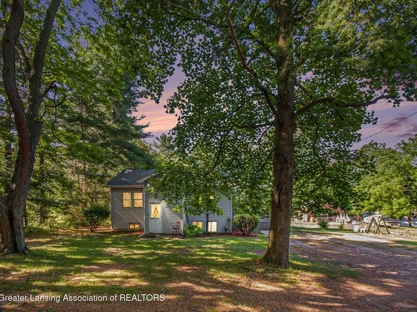 6501 Coleman Rd, East Lansing, MI 48823