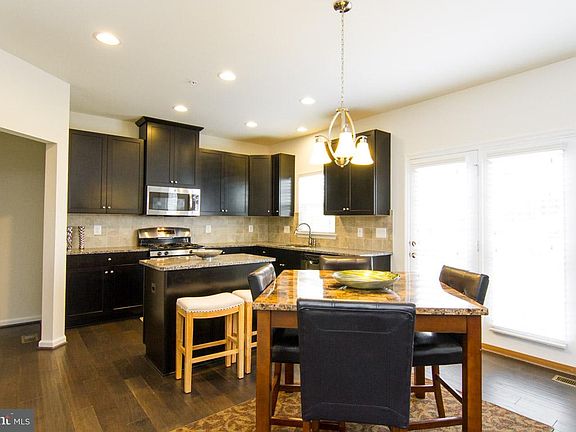 4th image of 17154 Sea Skiff Way
