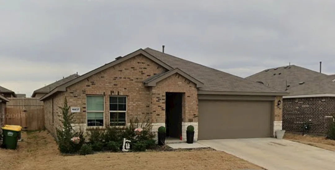10437 Fort Bird Trl — Photo 1