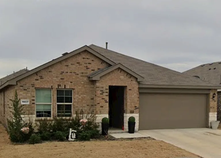 10437 Fort Bird Trl — Photo 1
