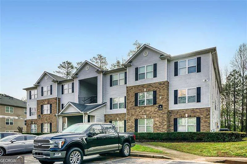 10204 Fairington Ridge Cir photo 1