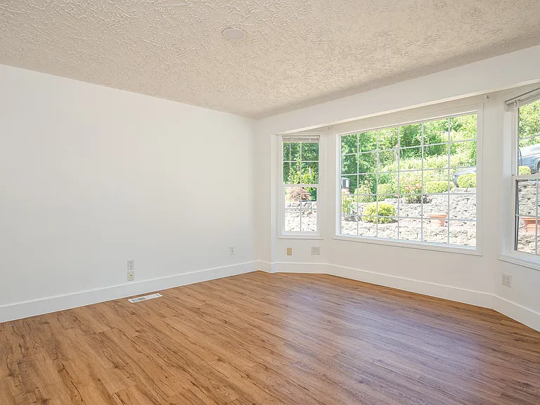 1115 NE 63rd St — Photo 24