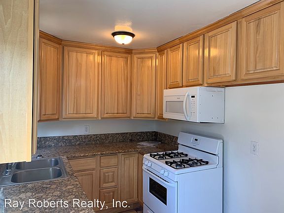 4th image of 11722 215th St #7776090