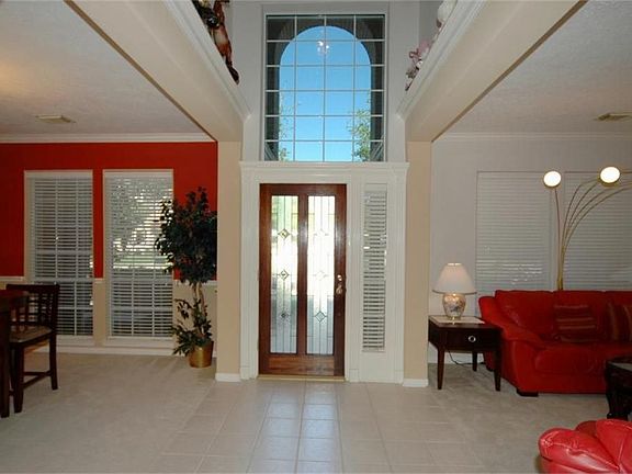 2nd image of 1109 Essex Ct