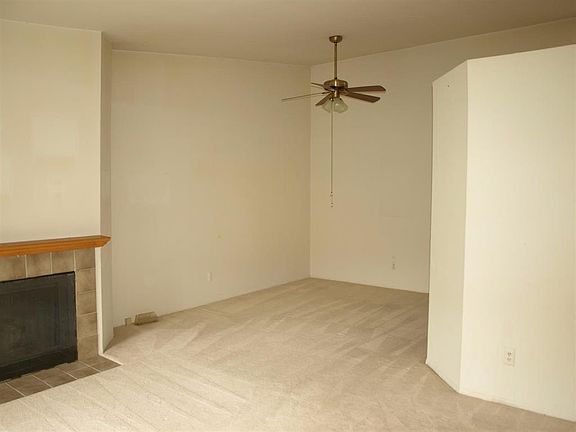 3rd image of 22359 Peachtree #1