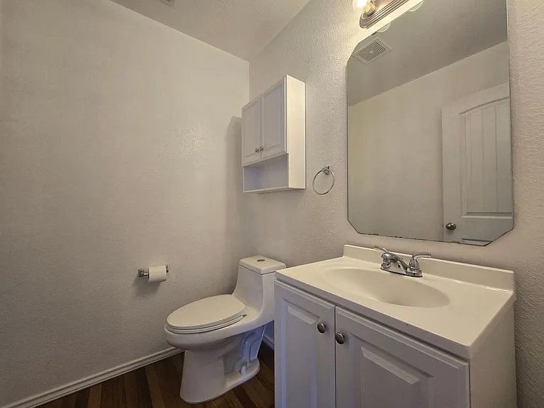 5108 Screaming Eagle Cir — Photo 24