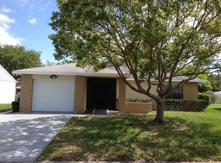 4050 Lake Blvd, Clearwater, FL 33762